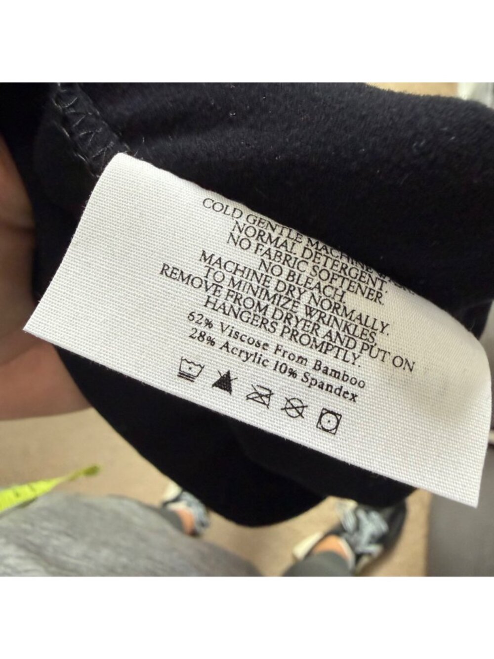 COZY EARTH women's brushed bamboo joggers in black size M - Picture 8 of 8